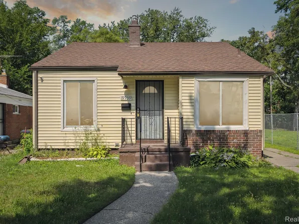 19939 Winthrop St, Detroit, MI 48235