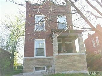 2nd image of 3014 Wyoming St