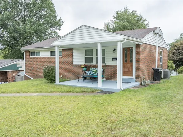 5013 Hialeah Dr, Pittsburgh, PA 15239