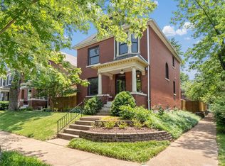3734 Hartford St, Saint Louis, MO 63116