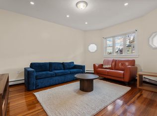 19 Carmen St FLOOR 2, Dorchester, MA 02121