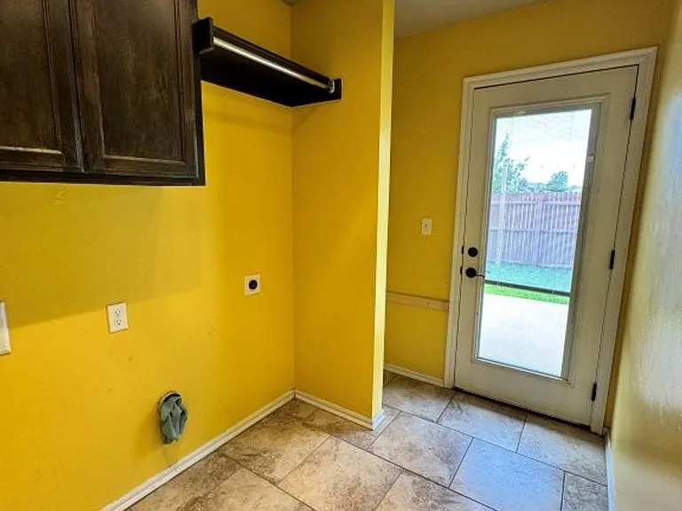 4725 Pyrope Ln — Photo 18