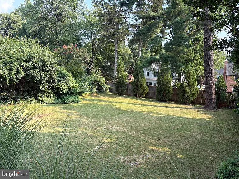 3120 Winnett Rd — Photo 22