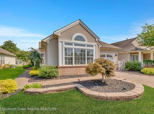 5 El Greco Dr, Manchester, NJ