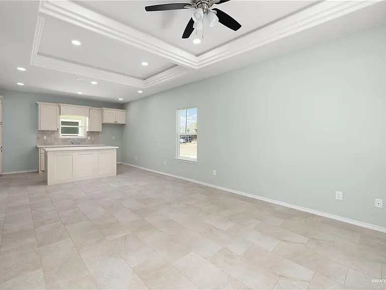 222 W Mahl St #1 — Photo 4
