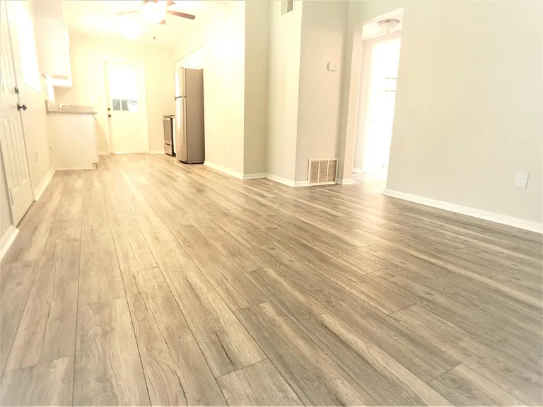 1225 E Gore St — Photo 5