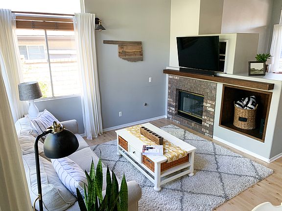 5th image of 23841 Foxwood Ct
