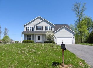 6145 Ketch Dr, Cicero, NY 13039
