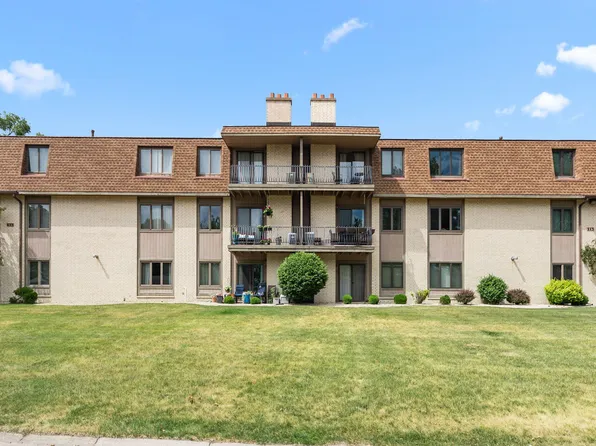 643 South St APT 103, Munster, IN 46321