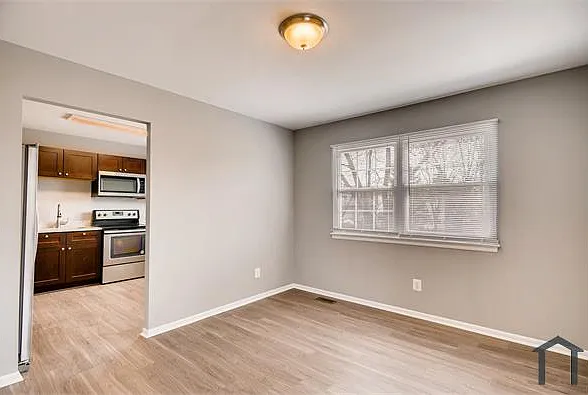 1347 Harford Square Dr — Photo 23