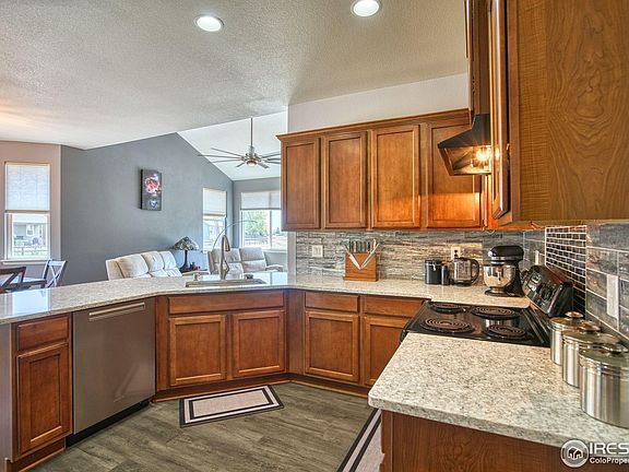4th image of 11484 E 111th Ave