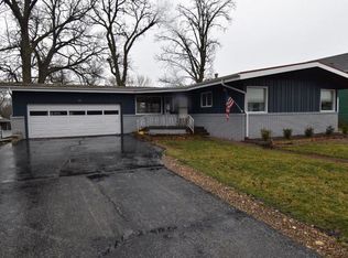 112 E Water St, Pontiac, IL 61764