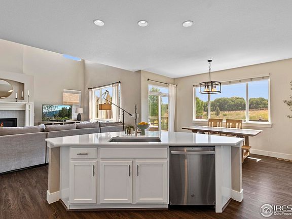 4th image of 2289 Stonefish Dr