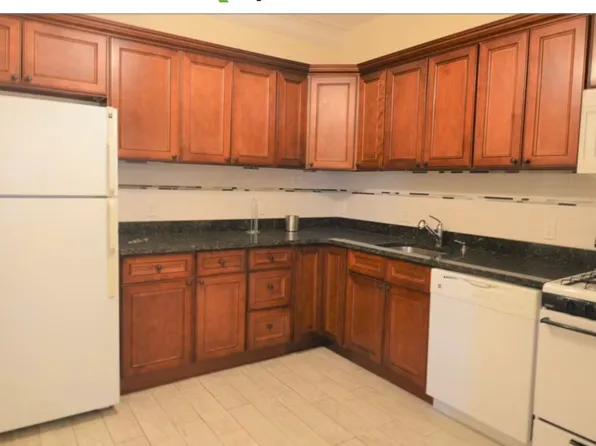 21 Park Vale Ave, Allston, MA
