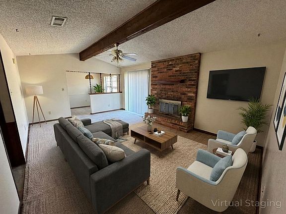 5th image of 207 E Hogan Dr