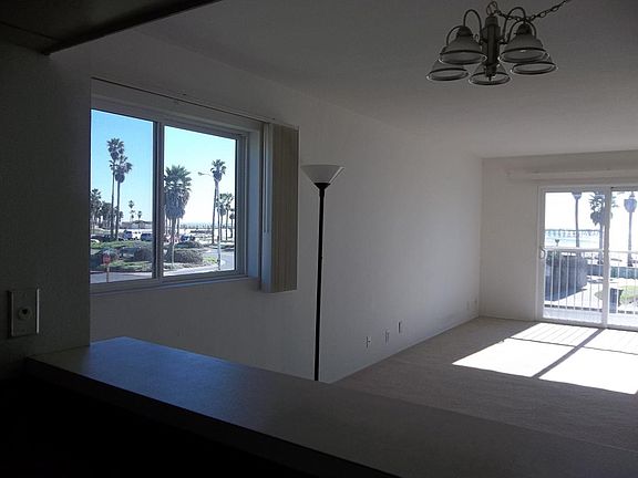 3rd image of 361 E Surfside Dr