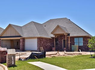 741 Redvine Rd, Yukon, OK 73099