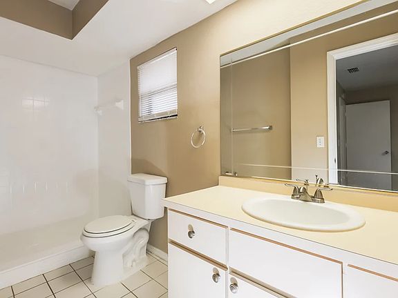 4th image of 1157 Kestrel Way