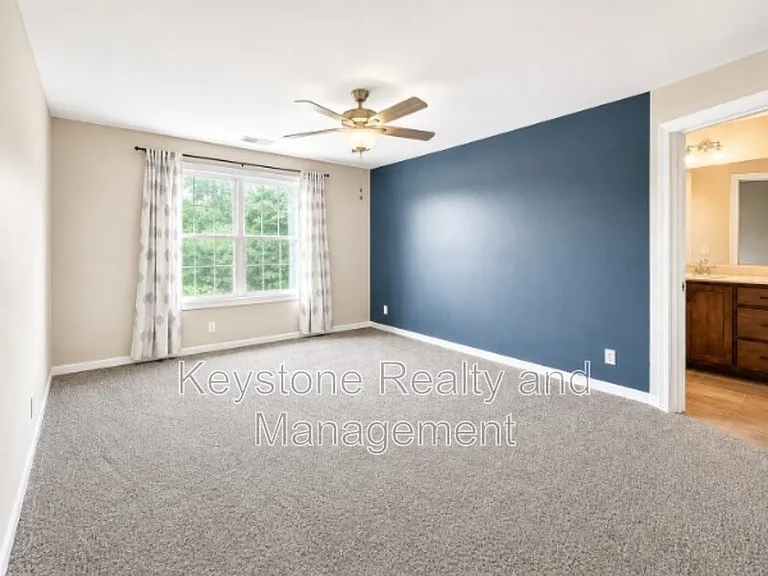 384 Wingfield Dr — Photo 8