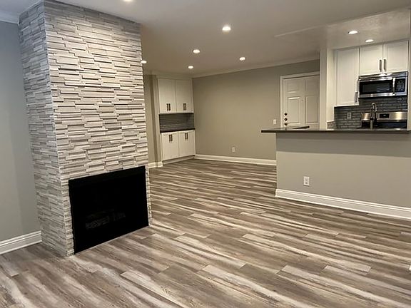 5th image of 3930 Laurel Canyon Blvd #S206