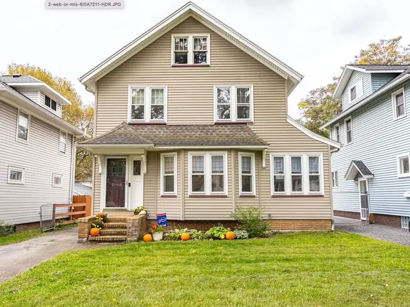 215 Laurelton Rd, Rochester, NY 14609