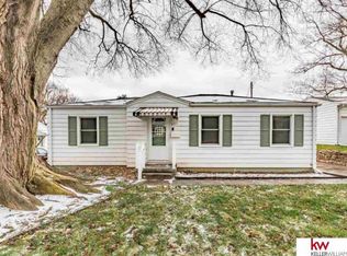802 N 78th St, Omaha, NE 68114