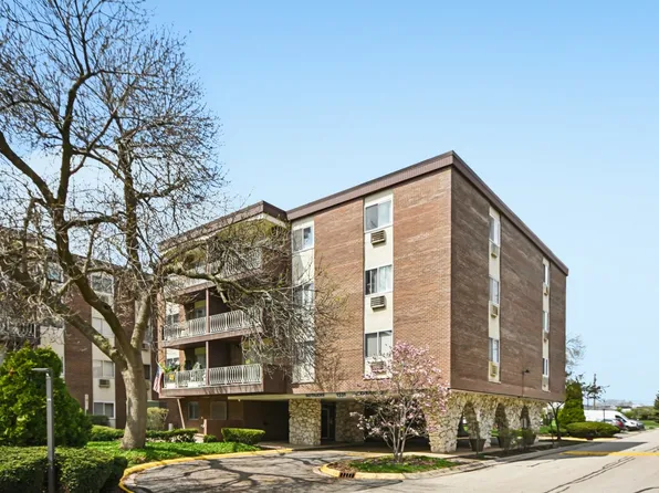 1331 S Finley Rd APT 413, Lombard, IL 60148