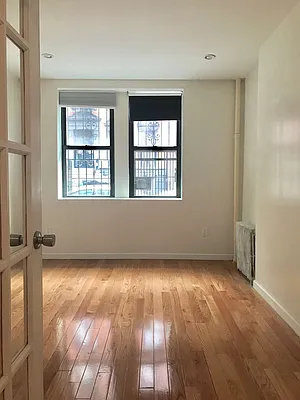 Rented by Compass | media 9