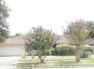 8515 Dover St, Houston, TX 77061