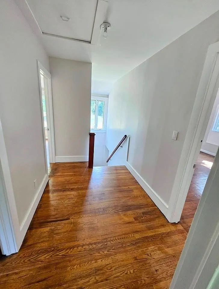 4 bed, $2,800 — Photo 1