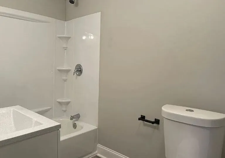 1308 Iredell Ave — Photo 10