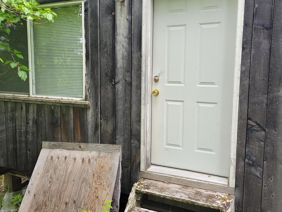 2nd image of 35150 N Fork Rd