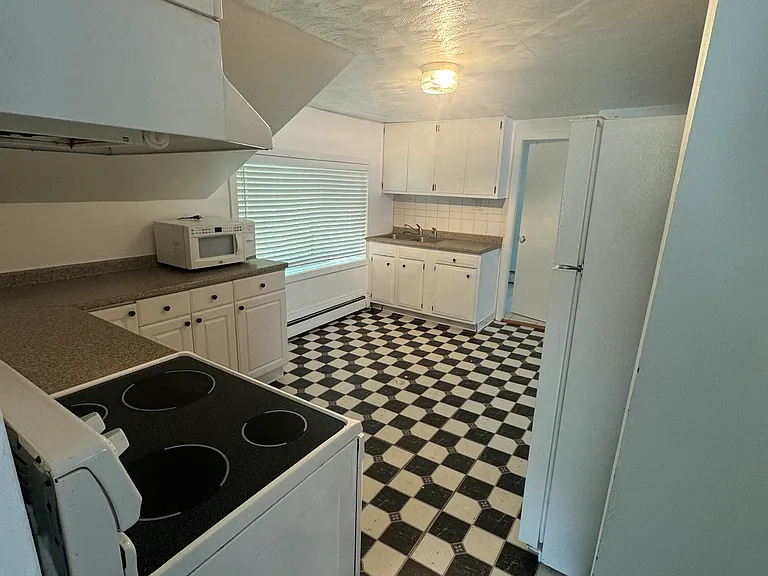 109 Park Dr #2 — Photo 5