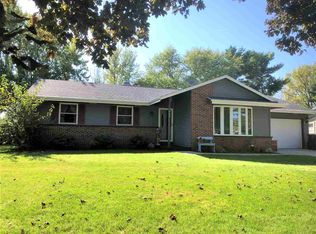 1225 Woodland Dr, Milton, WI