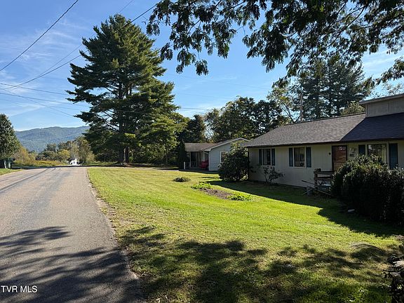 5th image of 1149 Rainbow Rd