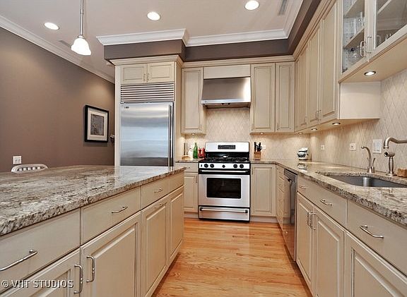 5th image of 2644 N Ashland Ave APT 7