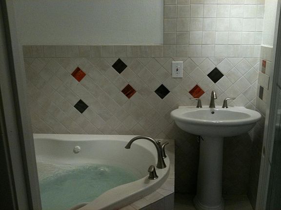 Bath1 Jacuzzi Tub and Vanity