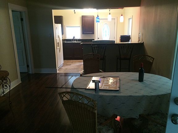 3rd image of 2524 Bahama Dr