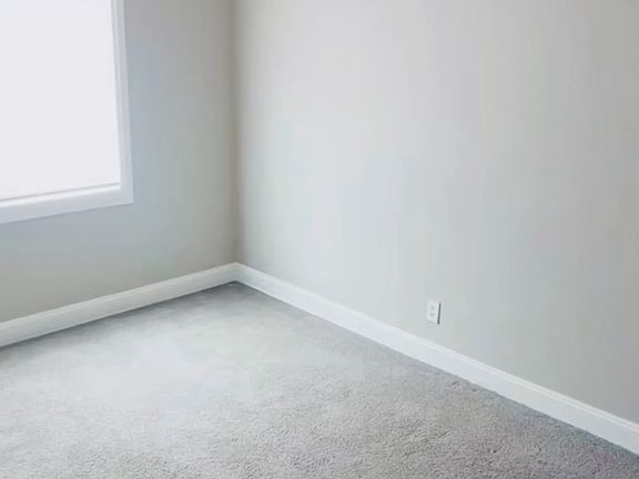 5th image of 861 S Greenbrier St APT 39