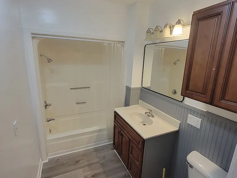 615 Evans St — Photo 12