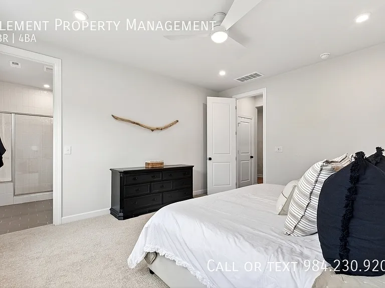 4730 Cypress Tree Ln #1 — Photo 53