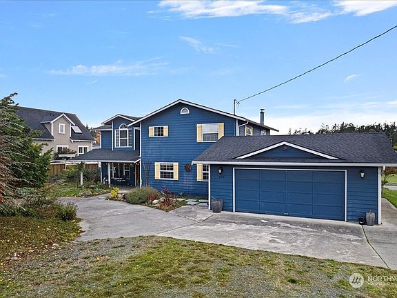 3rd image of 600 Alexander Street