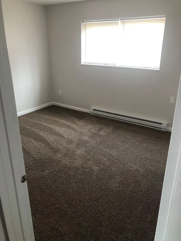 2 bed, 937 sqft, $900 — Photo 4