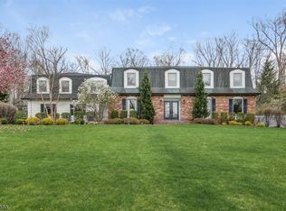 13 Coventry Rd, Livingston, NJ 07039