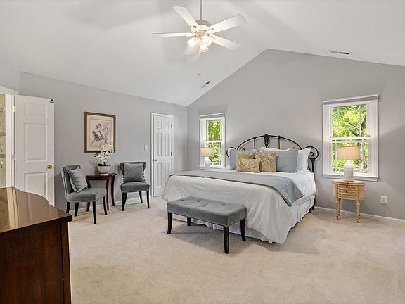 5th image of 112 Conway Ct