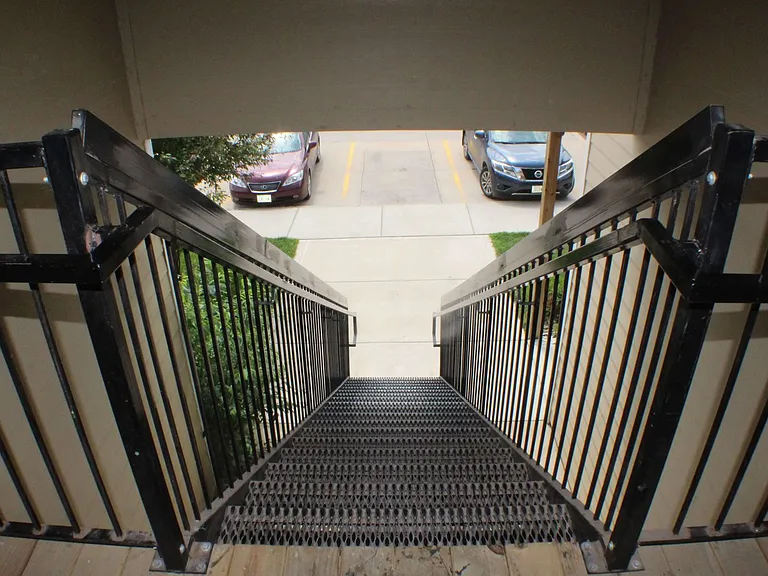 2000 Meadow Ct — Photo 14