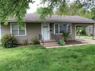 1001 Mayes Ave, Springdale, AR 72764