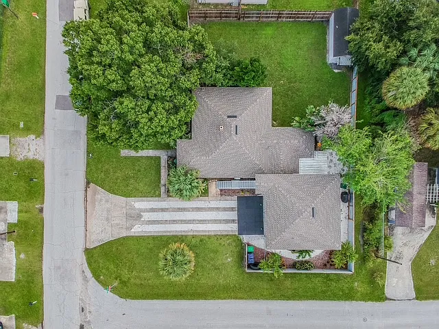 2514 W Gray St — Photo 14