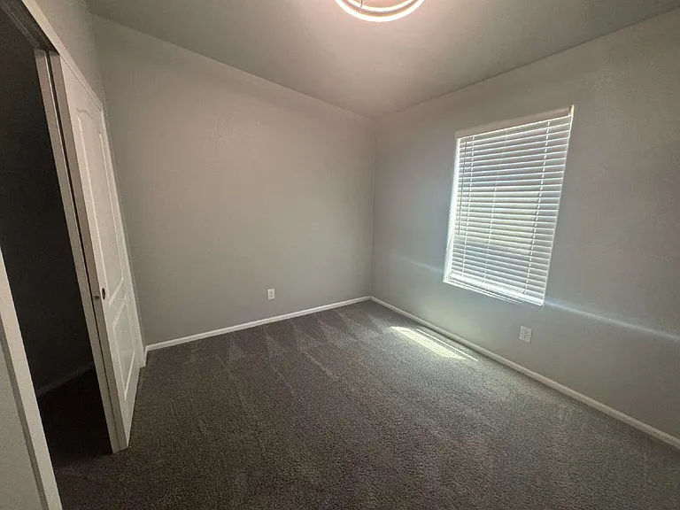 6253 Mount Rainier Ave — Photo 8