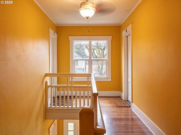2nd image of 4763 N Lombard St APT 8